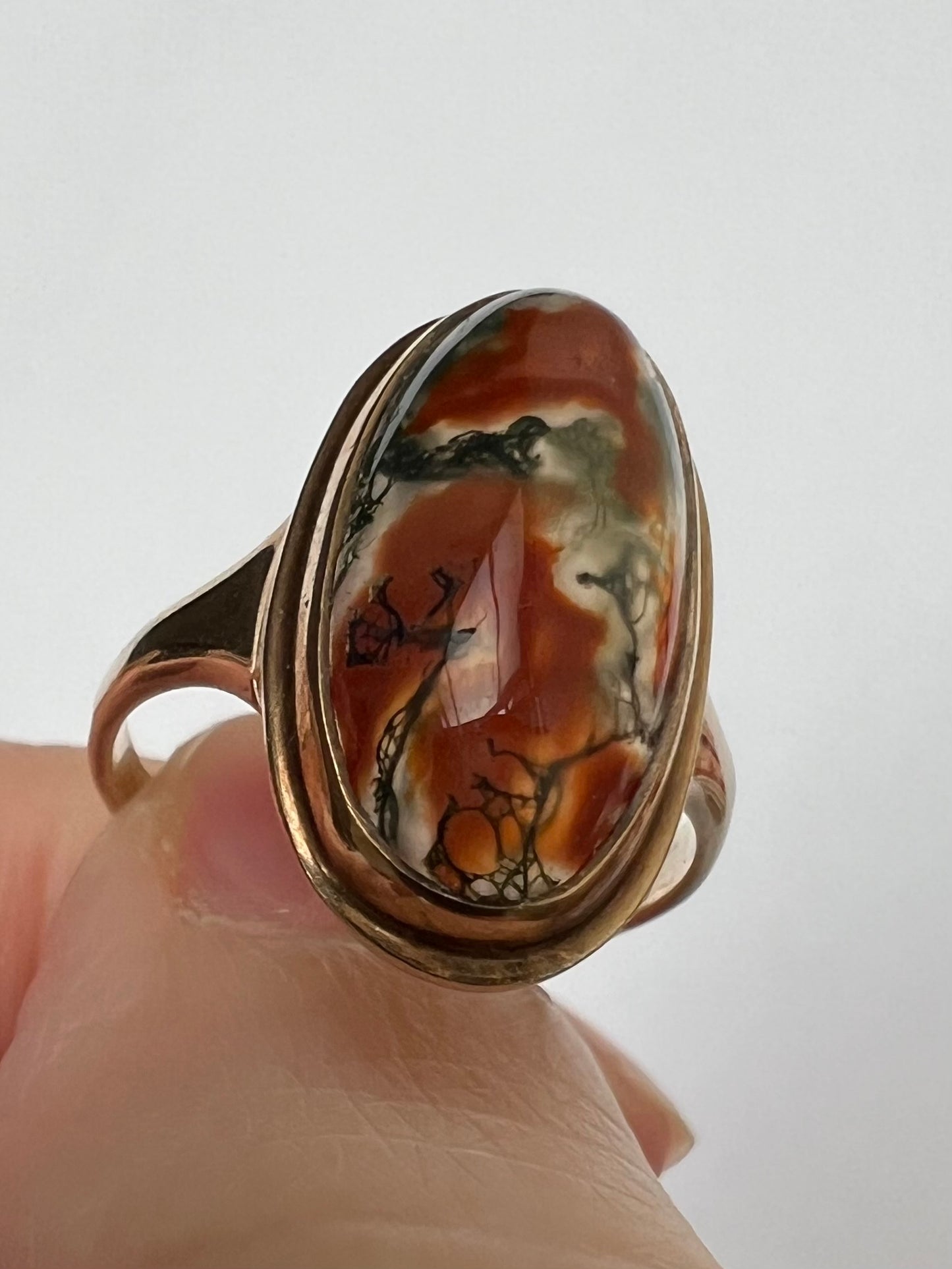 Plain Oval Moss Agate Up and Down Ring