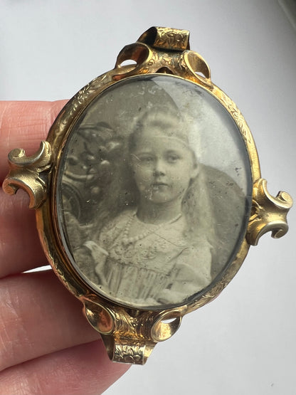 Unusual Picture Locket Swivel Brooch Solid 9ct Gold and Enamel Flowers