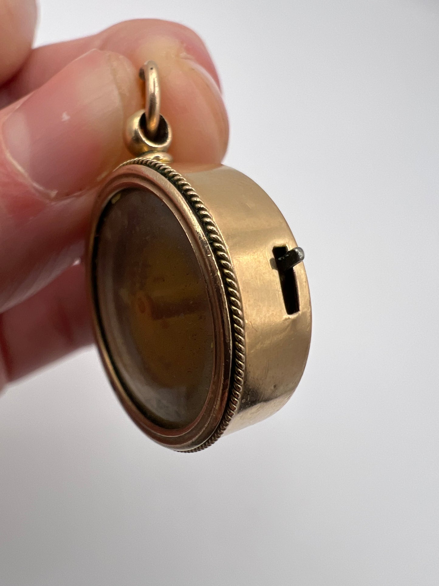 Vanishingly Rare! Loves Me, Loves Me Not 15ct Gold Moving Charm Fob