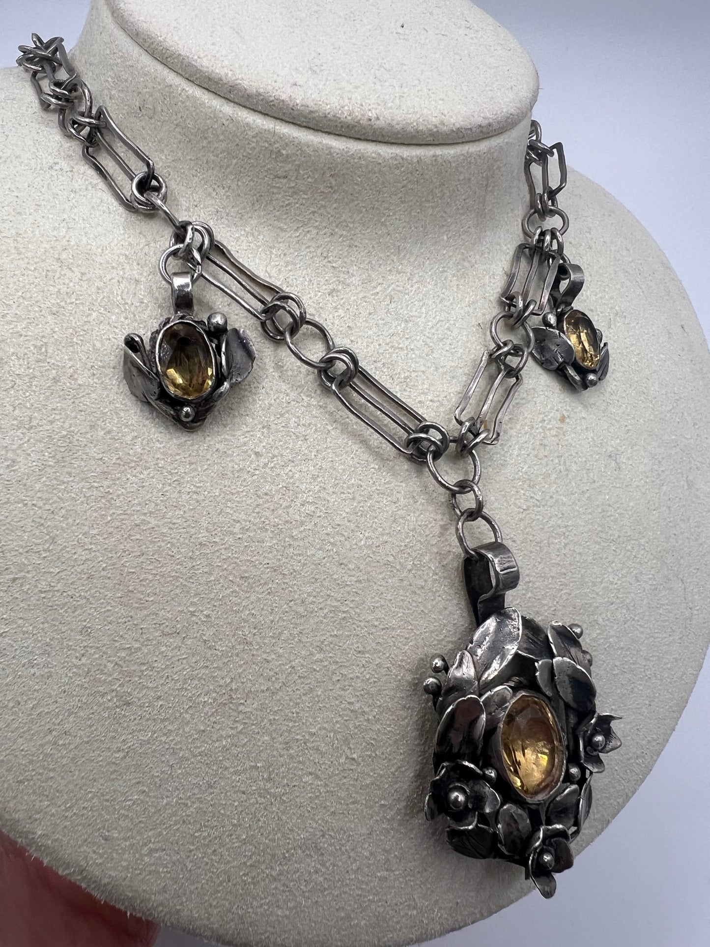 Arts & Crafts Citrine Silver Flower Necklace