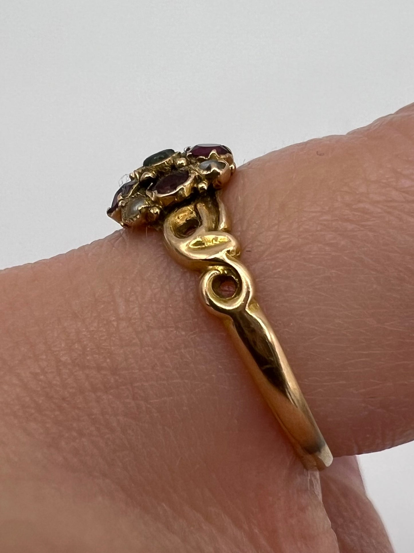 1864 Victorian 15ct Gold Almandine Garnet Emerald Pearl Ring