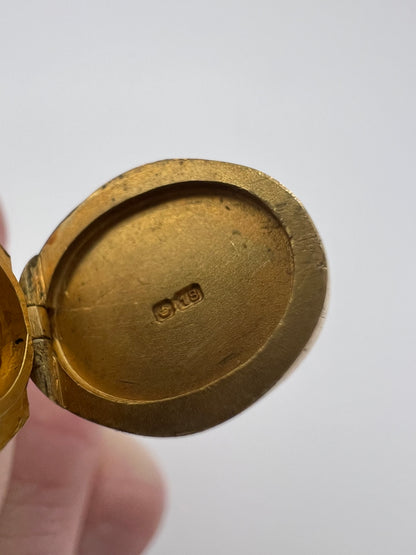 Memento Mori Gents 18ct Gold Gent's Skull Poison Or Locket Ring With Diamond Eyes