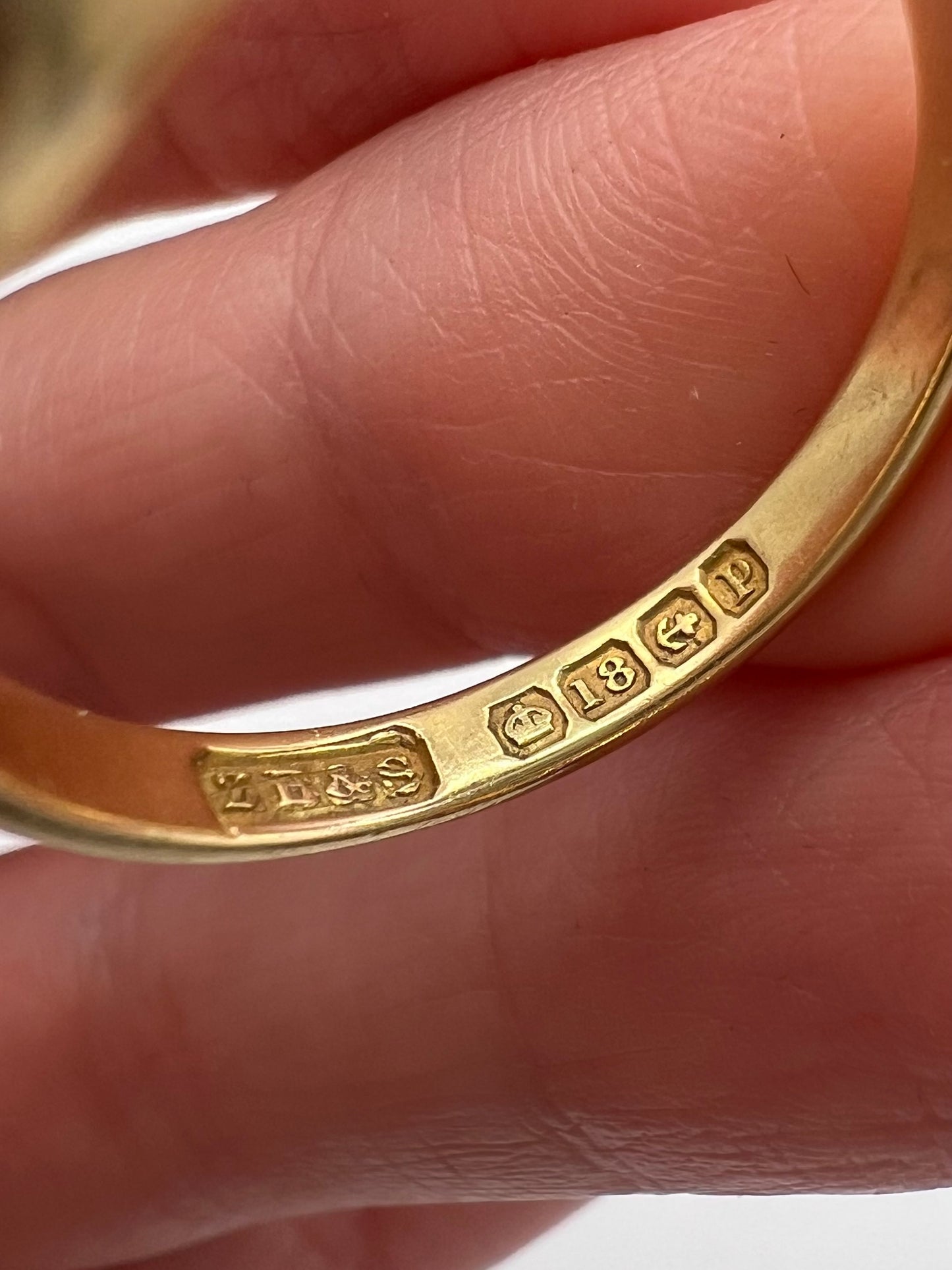 Memento Mori Gents 18ct Gold Gent's Skull Poison Or Locket Ring With Diamond Eyes