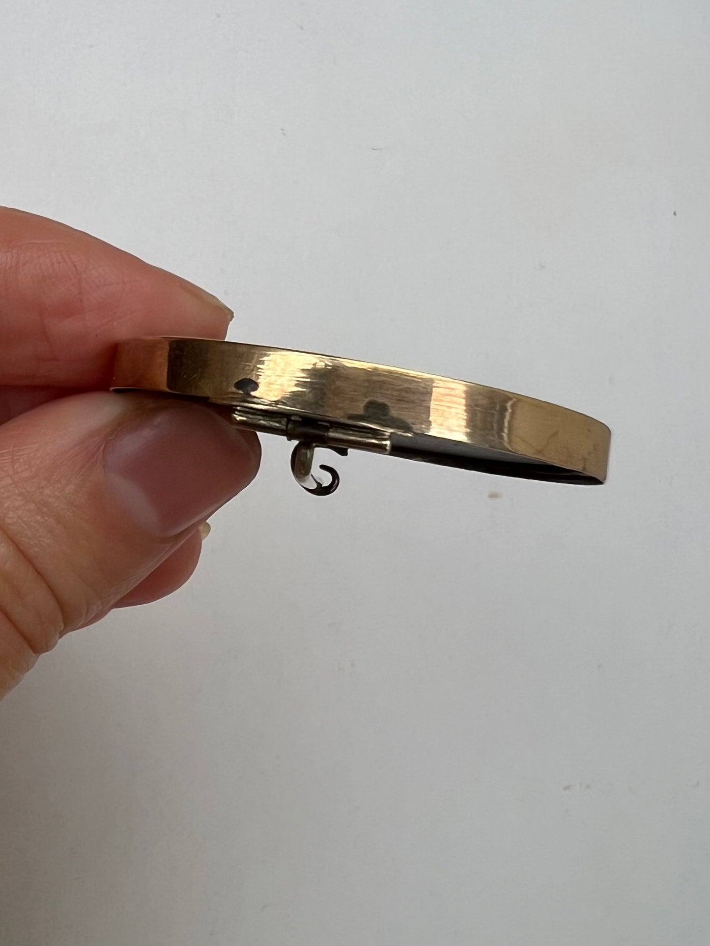 Pietra Dura Rose Oval Gold Flower Brooch