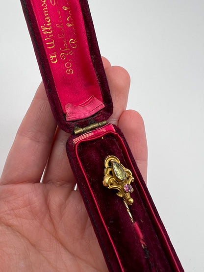 Chrysoberyl And Garnet Rococo Style Gold Boxed Stick Pin