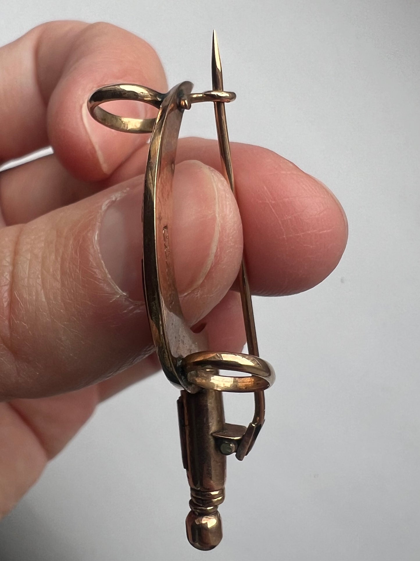 Scottish Wedding Gents Posy Holder R.L Christie Edinburgh Rare Gold Scimitar Pebble Jewellery Brooch