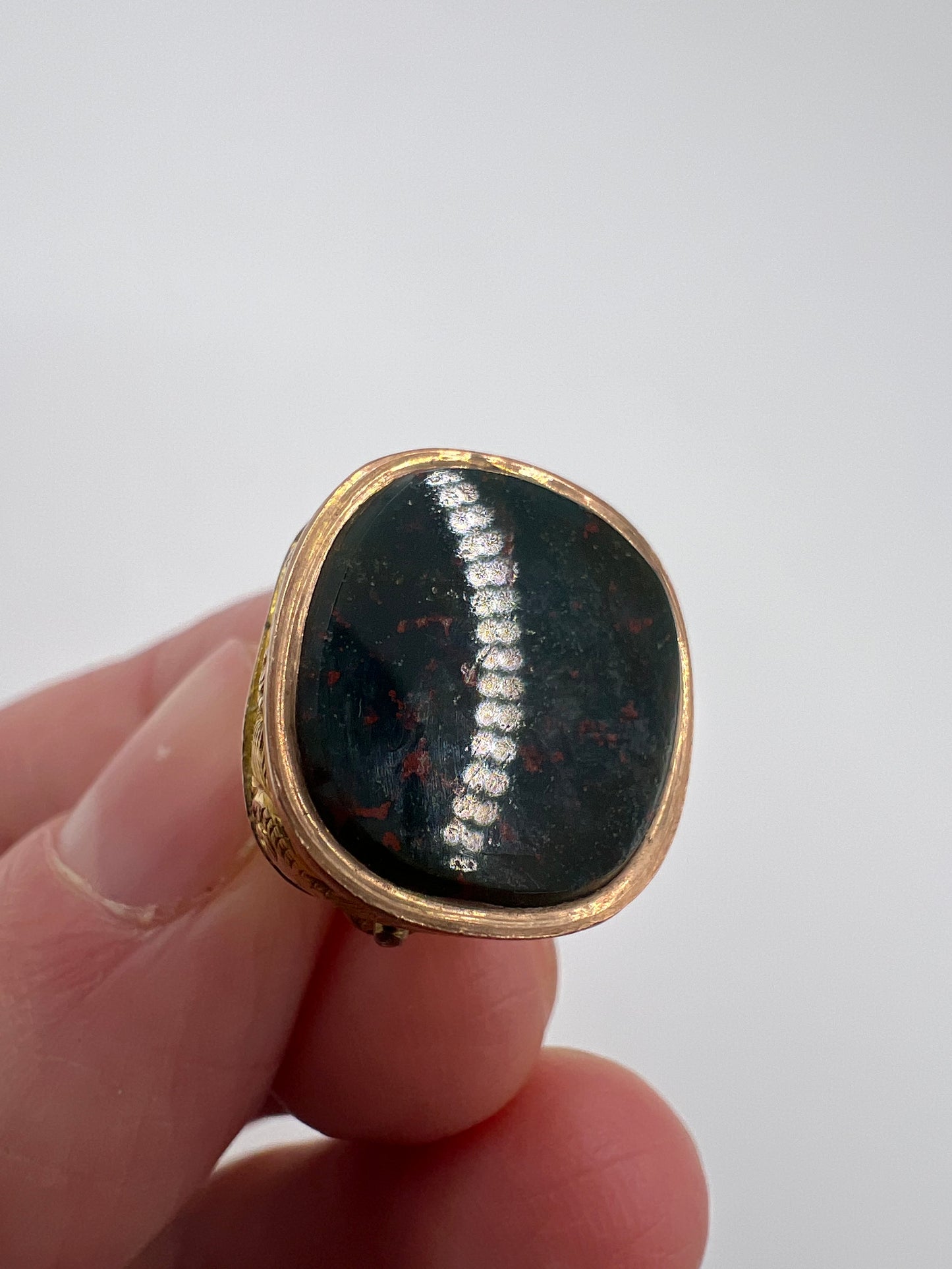 Victorian Bloodstone Hallmarked 9ct Gold Fob Pendant