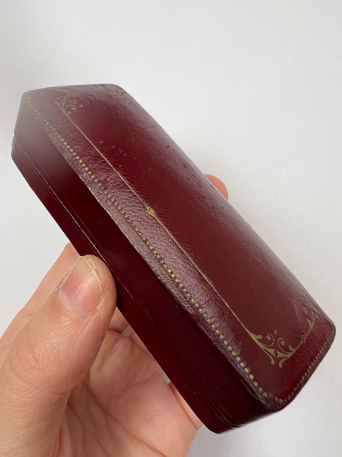 Well Carved Banded Agate / Onyx Hardstone Cameo Stick Pin