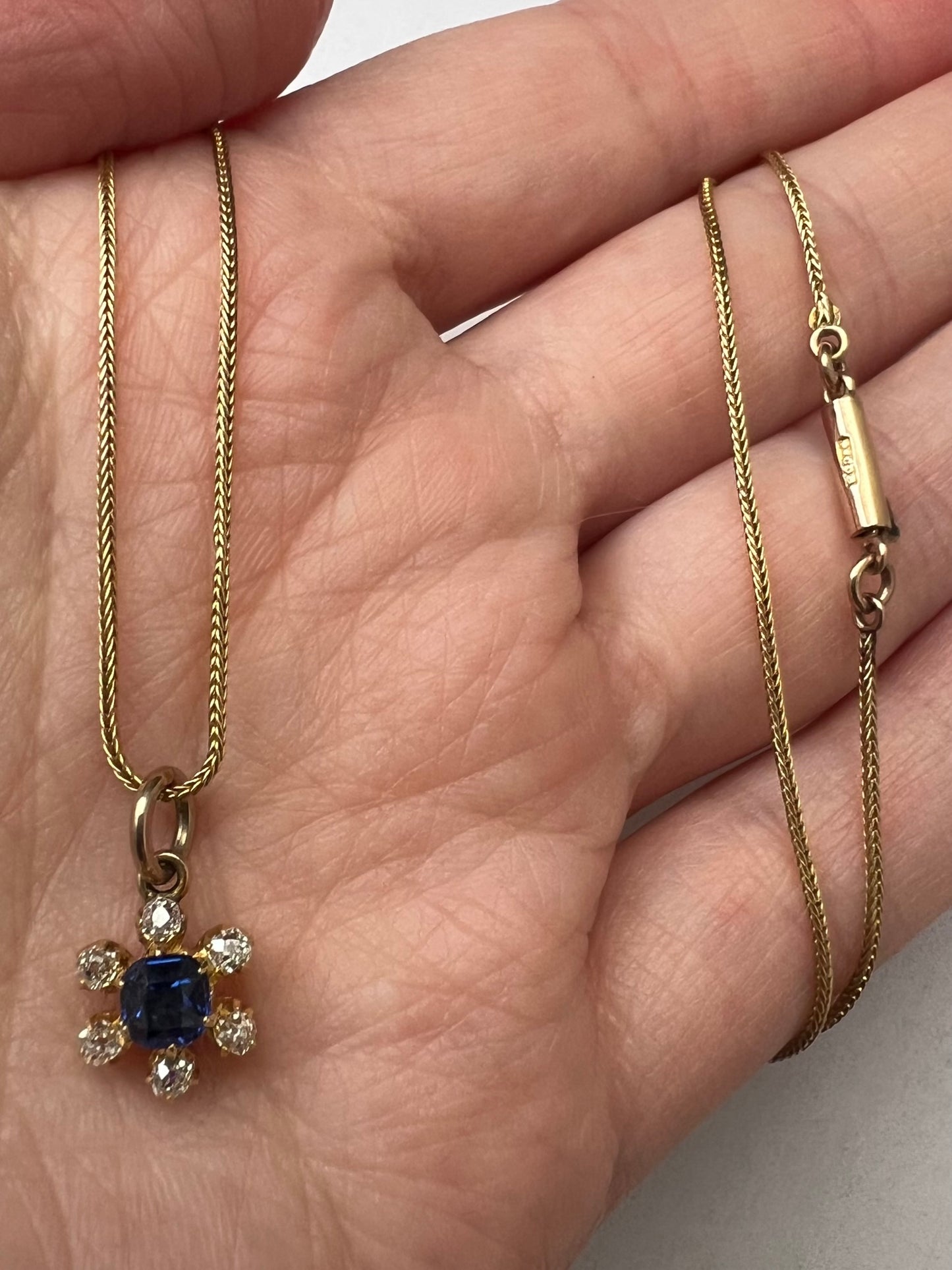 Inc Chain - Finest Quality Tiny 22ct Gold Sapphire Diamond Flower Pendant & 9ct Chain