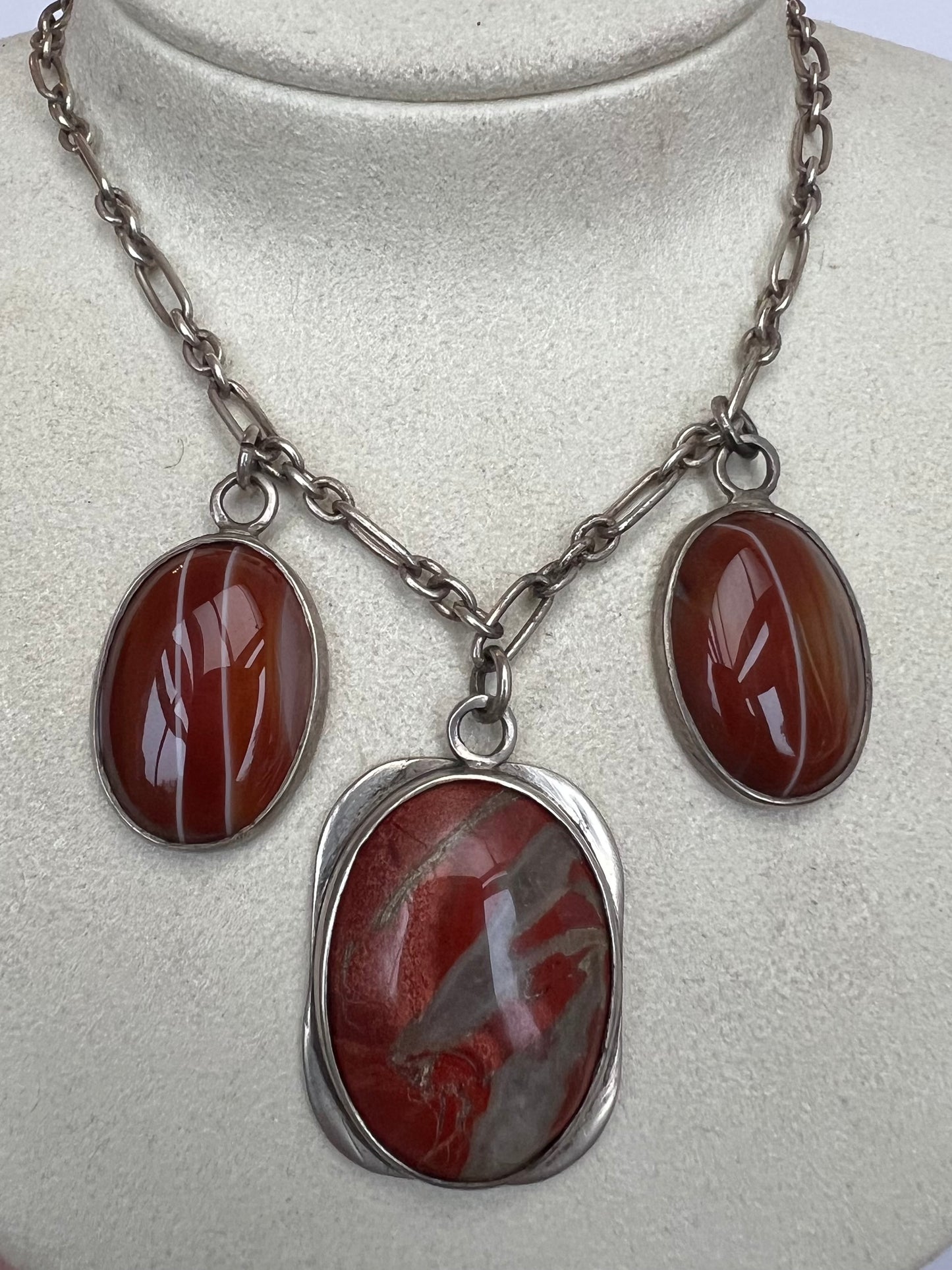 Scottish Arts & Crafts Silver Agate Pebble Necklace