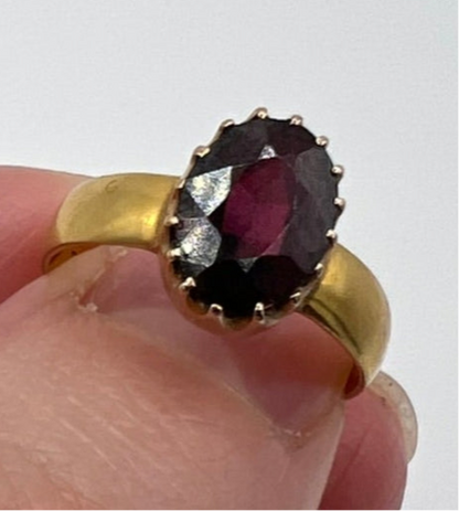 Very Unusual Hallmarked 22k Carat Gold Oval Garnet Antique Ring