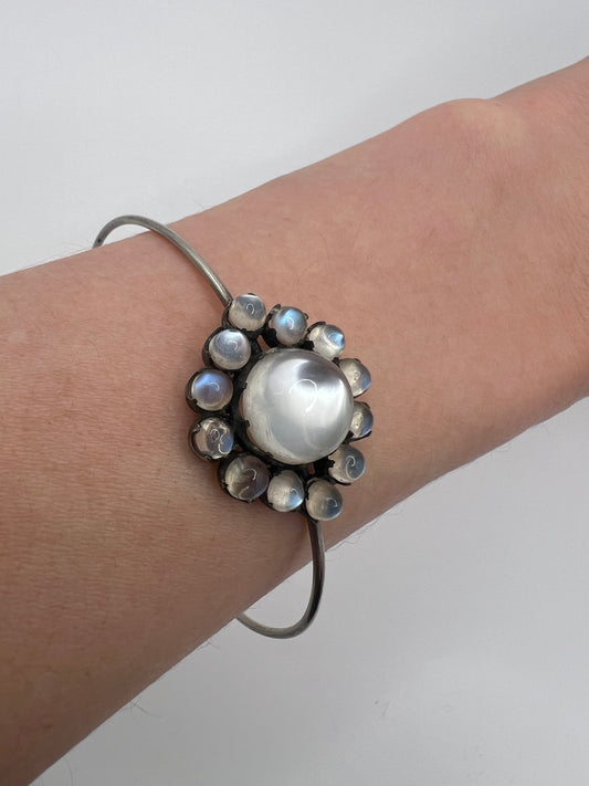 Arts And Crafts Simple Silver Moonstone Daisy Cluster Bangle