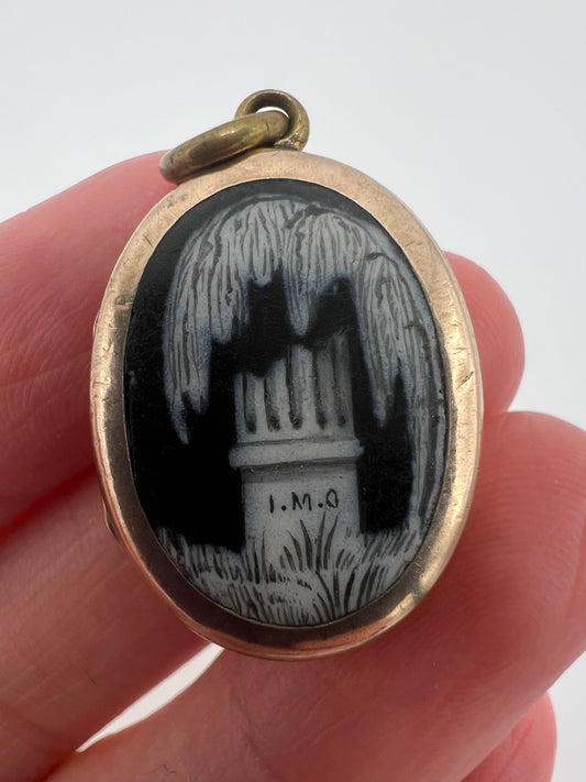 Classical Georgian Gold Enamel IMO Memorial Locket