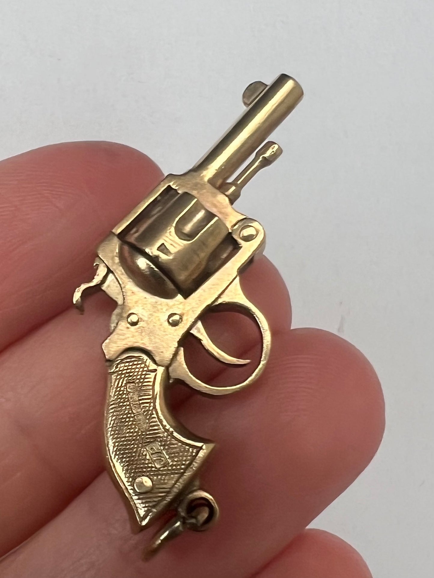 9ct Solid Gold Working Smith & Wesson Revolver Charm Pendant with Moving Parts - Reserved Pls Enquire