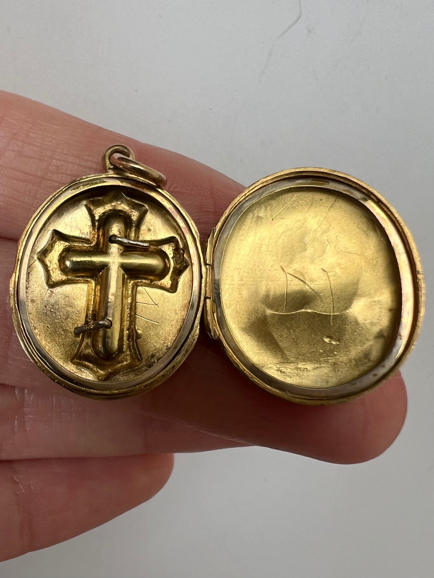 Victorian Gold Crucifix Oval Antique Locket
