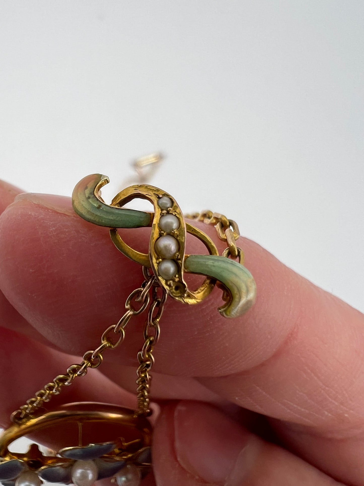 Art Nouveau Pansy Flower Enamel & Pearl Gold Necklace
