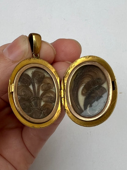 Very Tactile Solid 18ct Gold Victorian Possibly Georgian Locket With Mourning Hair Work