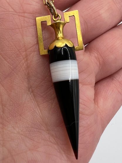 Etruscan Revival Ampule Amphora Banded Agate 15ct Gold Pendant & Chain