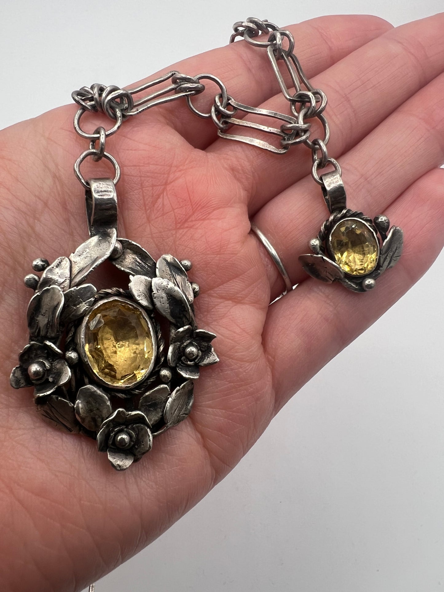 Arts & Crafts Citrine Silver Flower Necklace