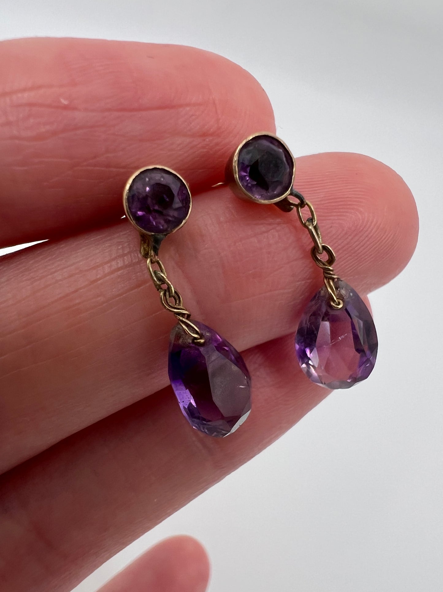Sweet Edwardian Amethyst Teardrop Pear Cut Gold Drop Earrings
