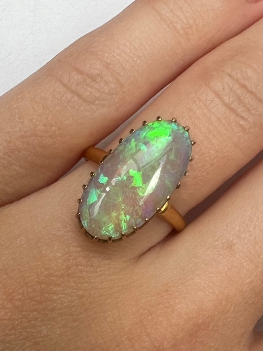 Edwardian Australian Crystal Jelly Opal Up and Down Oval Plain Cocktail Ring