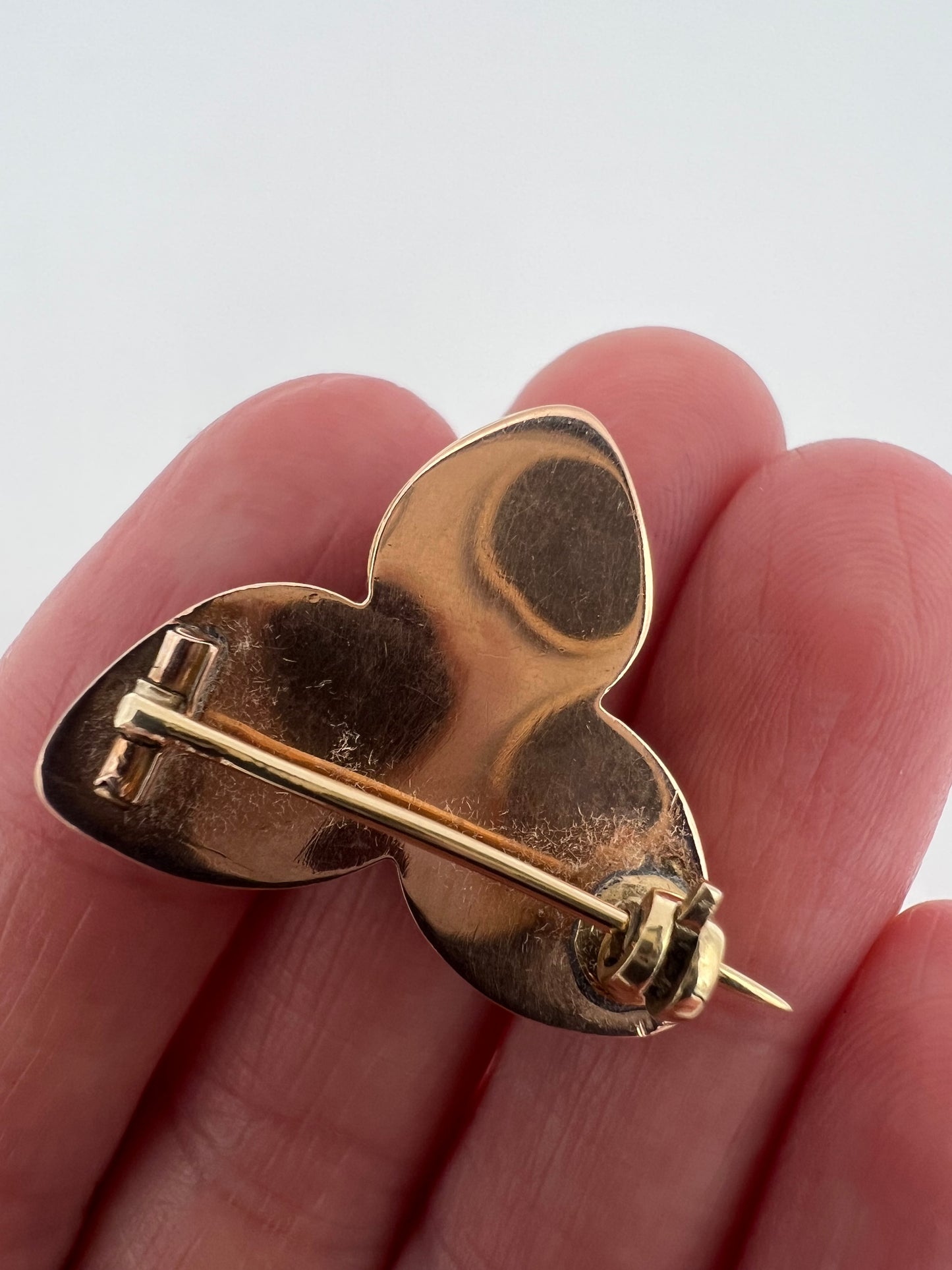 Almandine Garnet Diamond Gold Trefoil Brooch