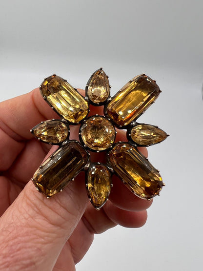 Georgian Golden Imperial Topaz Cruciform Gold Pendant Brooch