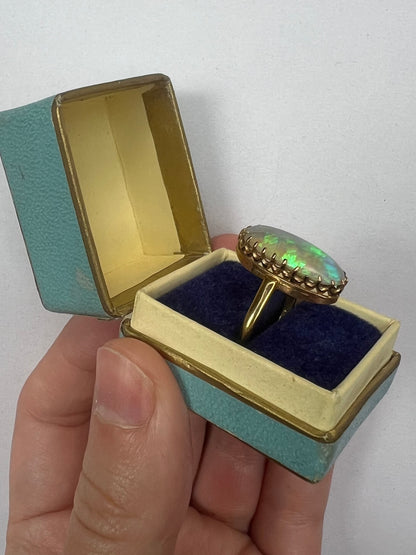 Edwardian Australian Crystal Jelly Opal Up and Down Oval Plain Cocktail Ring