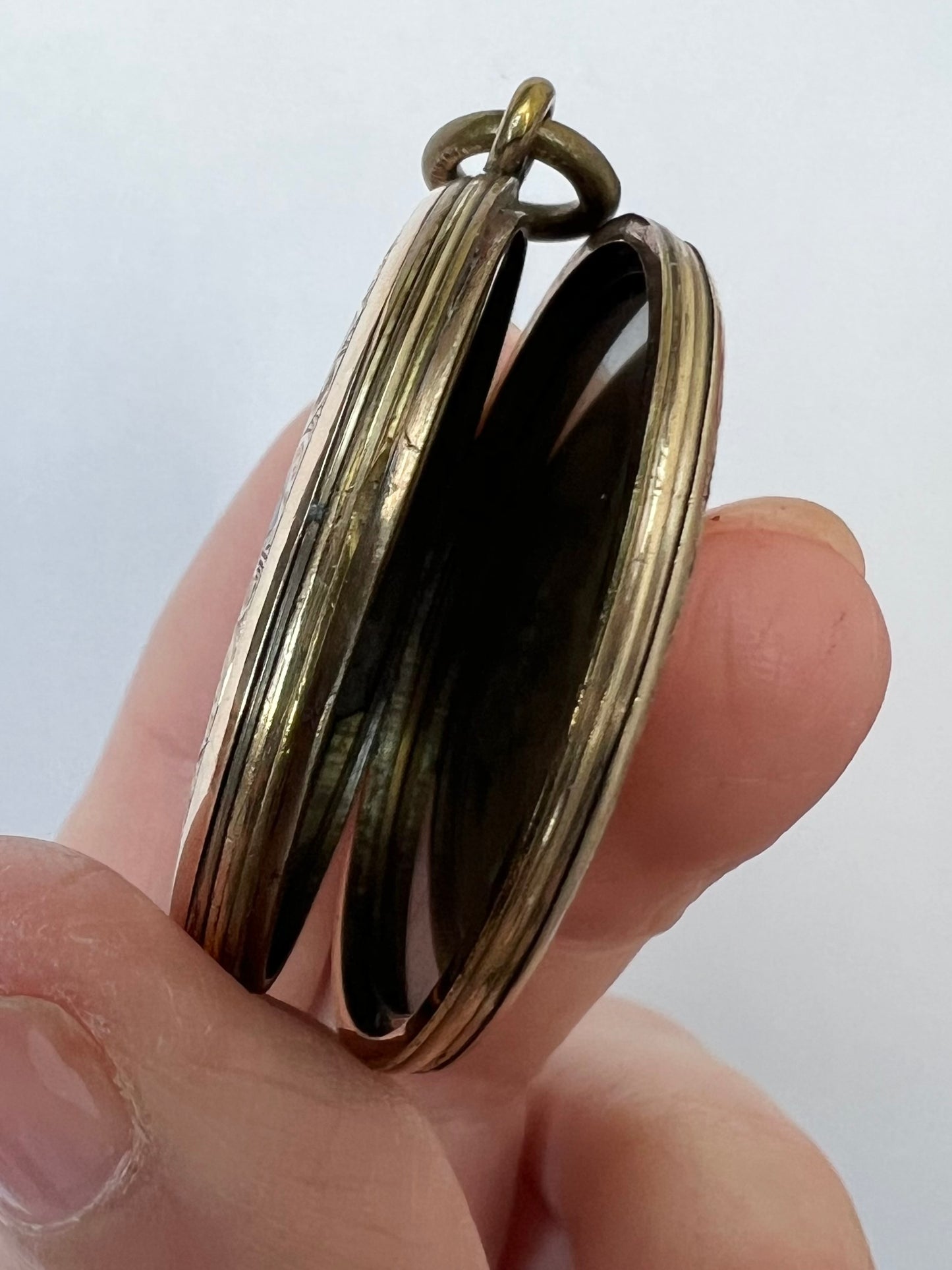 Victorian Gold Enamel In Memoriam Mourning Locket