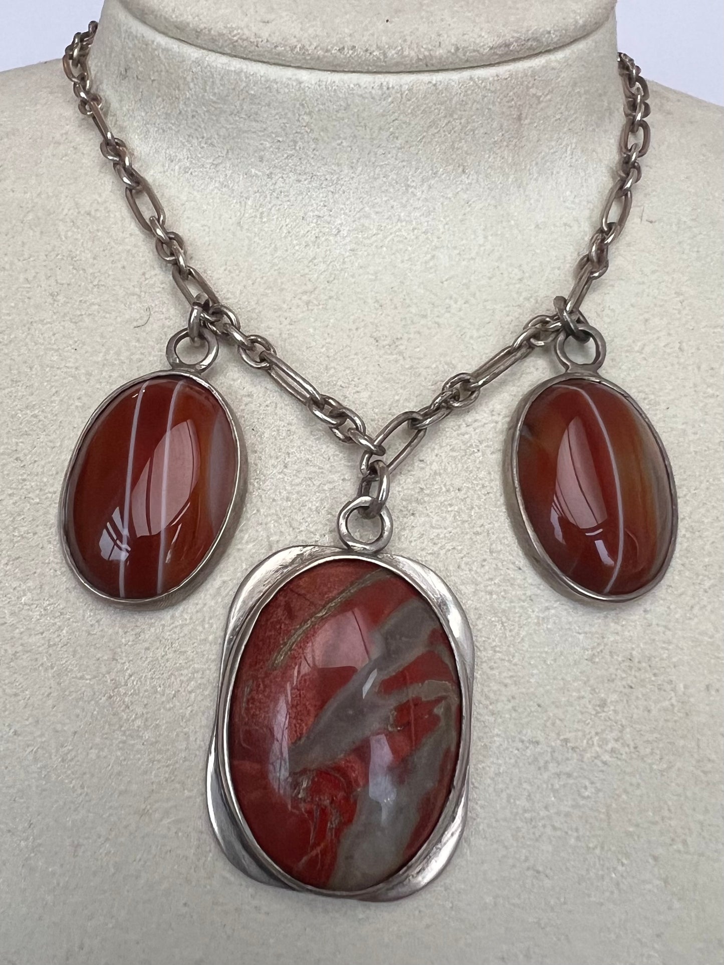 Scottish Arts & Crafts Silver Agate Pebble Necklace