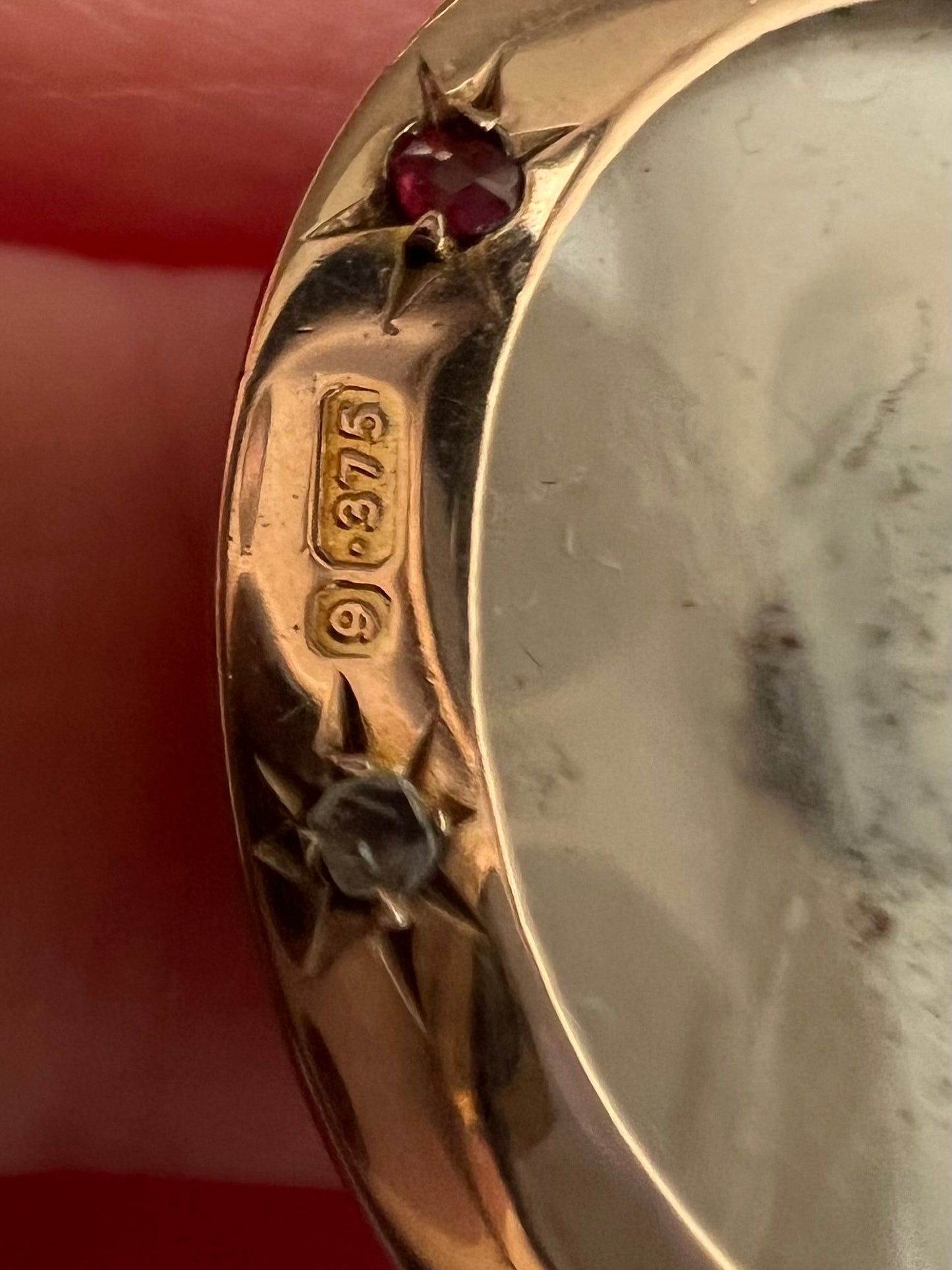 Rose Gold Circular Antique Picture Locket Pendant With Diamonds