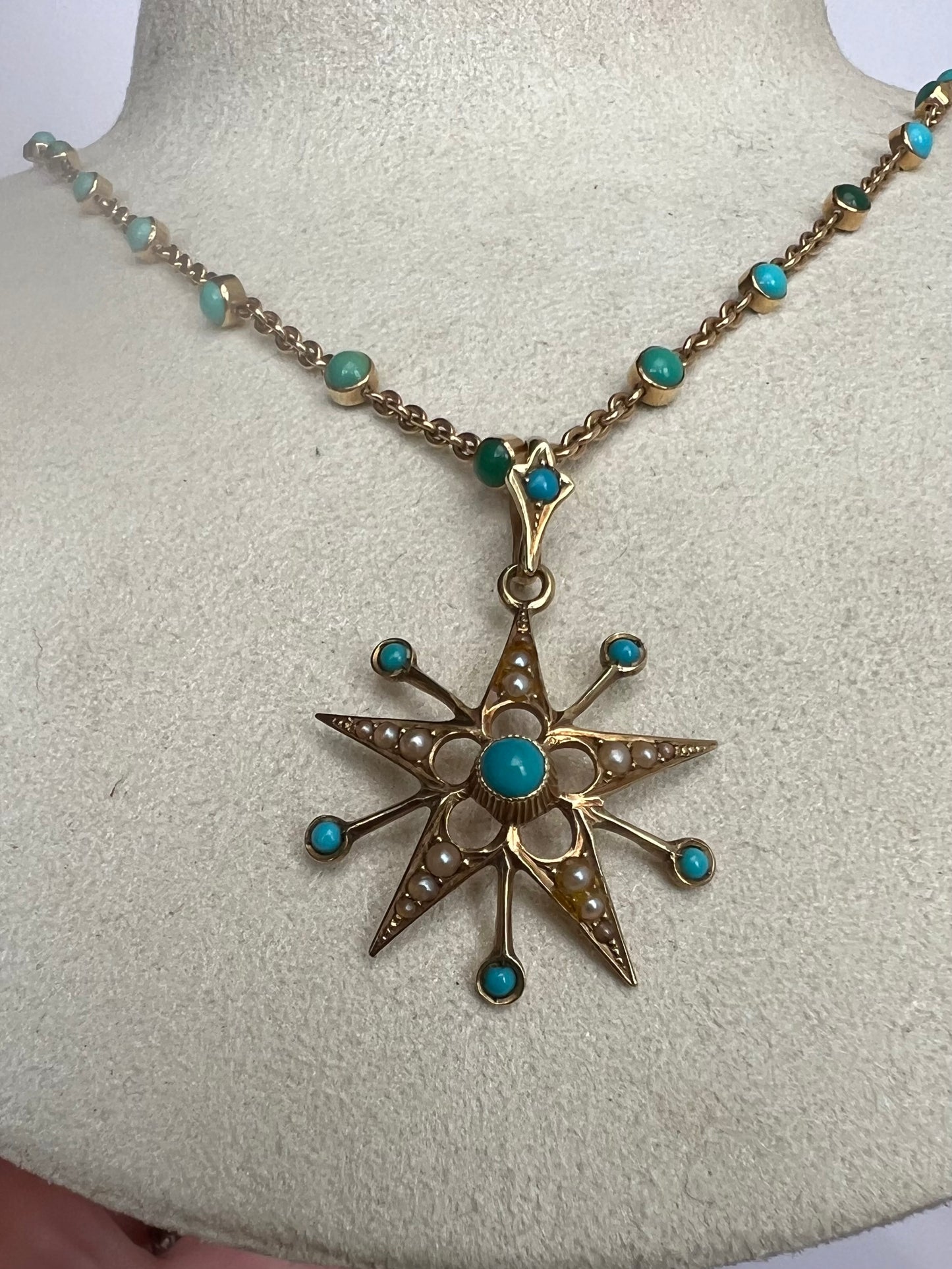 15ct Gold Fancy Turquoise Chain and Turquoise Pearl Star Pendant