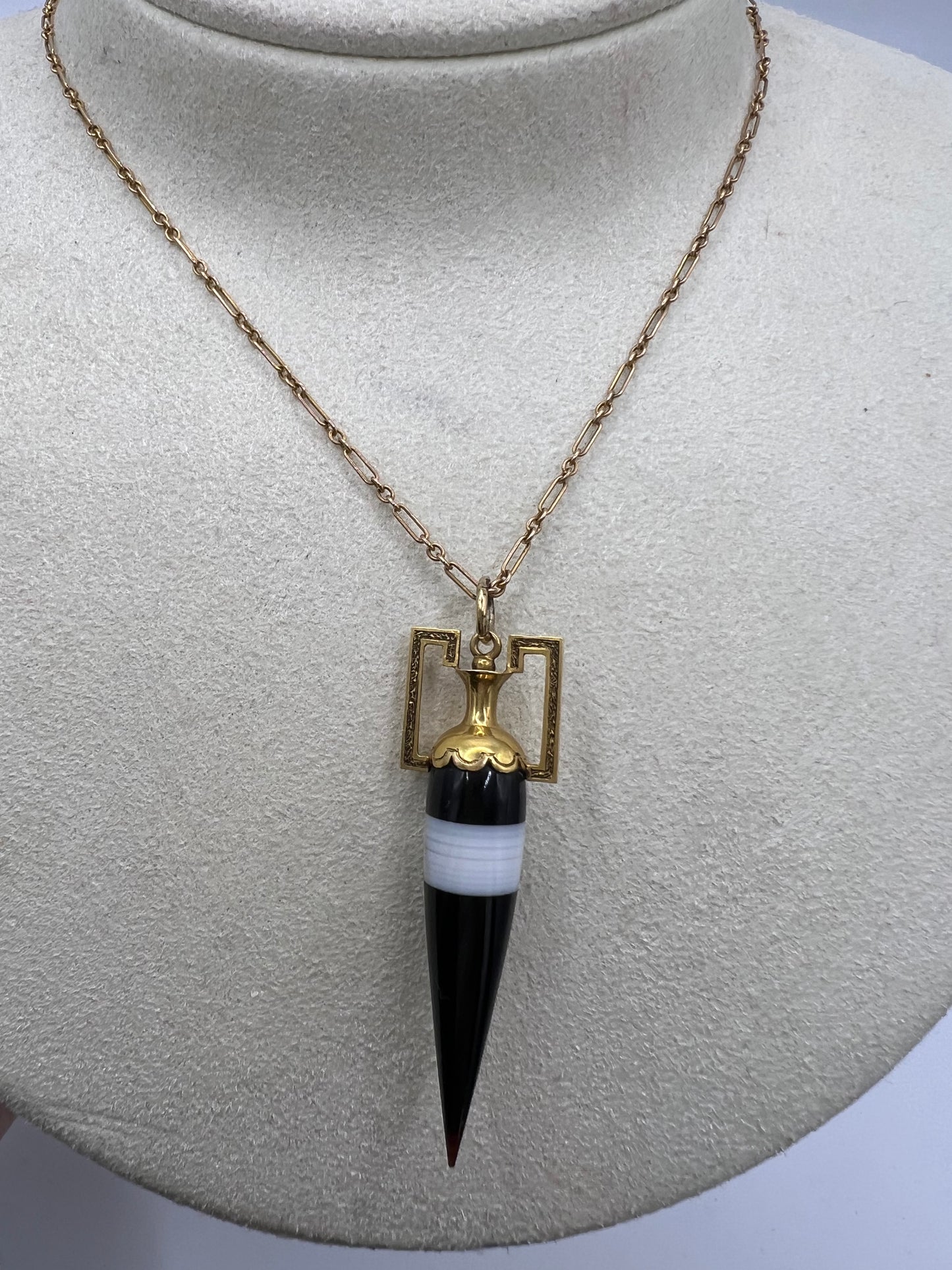 Etruscan Revival Ampule Amphora Banded Agate 15ct Gold Pendant & Chain