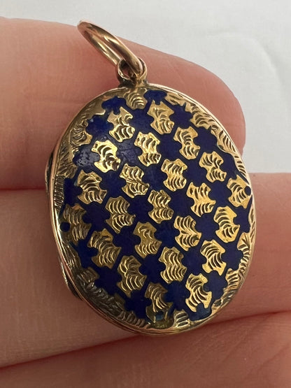 Cute Enamelled Gold Blue Oval Locket