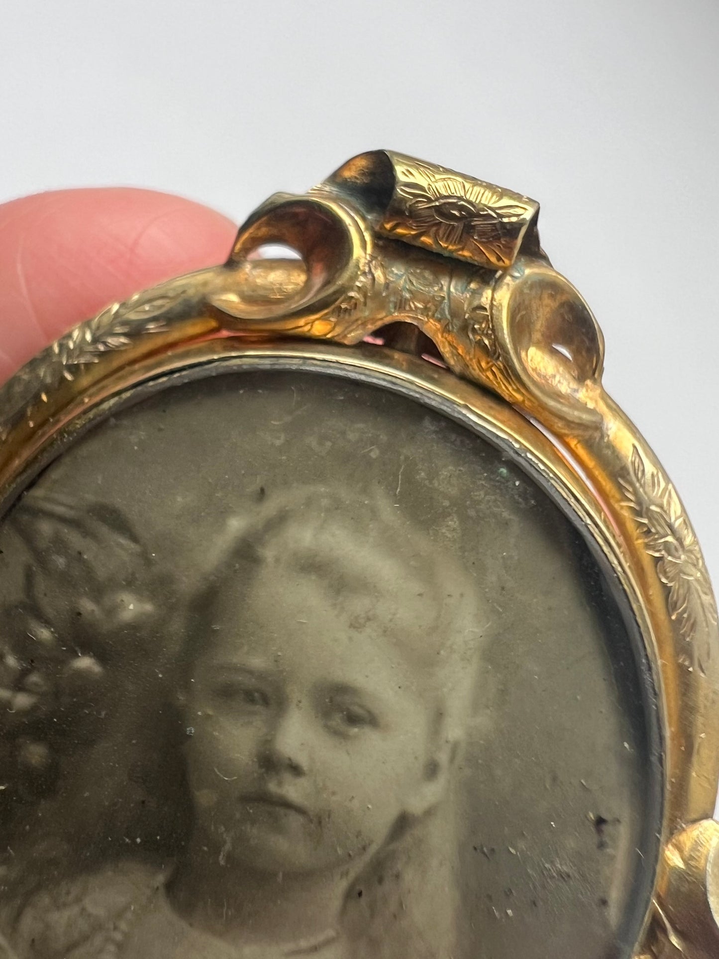 Unusual Picture Locket Swivel Brooch Solid 9ct Gold and Enamel Flowers