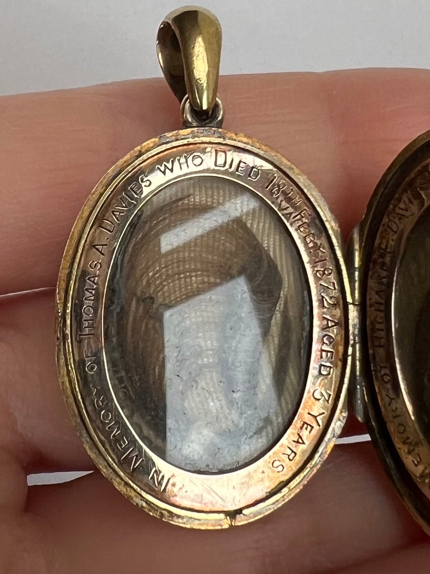 15ct Gold Heart-breaking Memorial Locket Remembering 2 Children