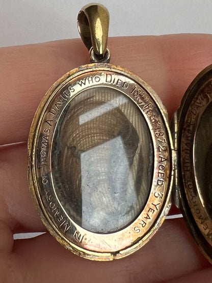 15ct Gold Heart-breaking Memorial Locket Remembering 2 Children