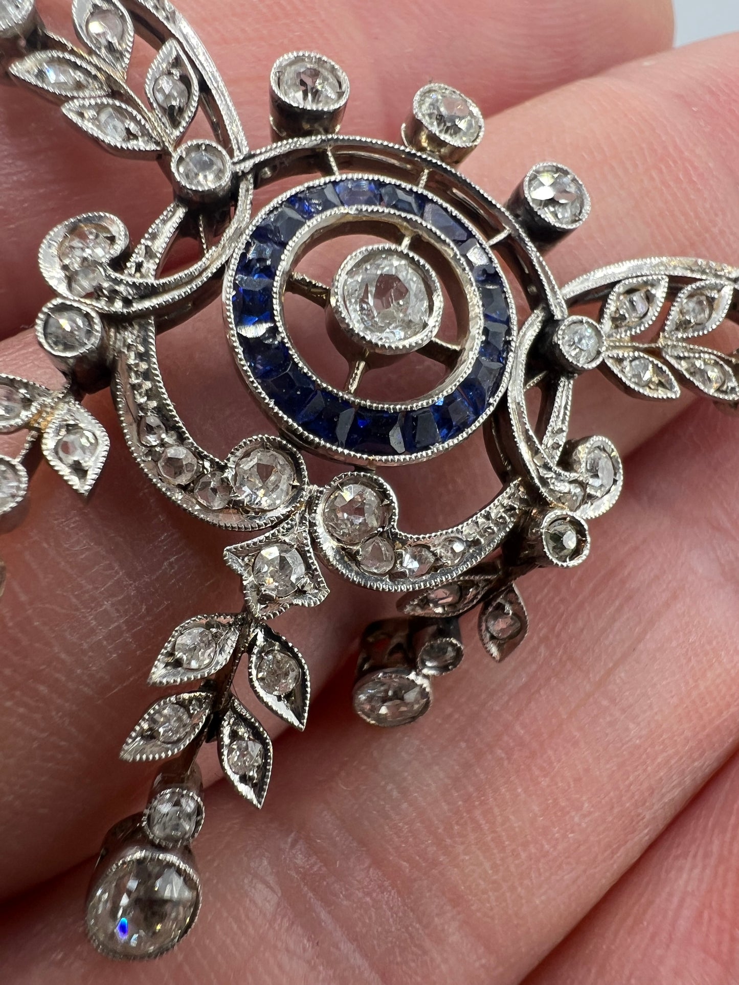 Antique Belle Époque diamond 18ct White Gold Sapphire Lavalier Necklace