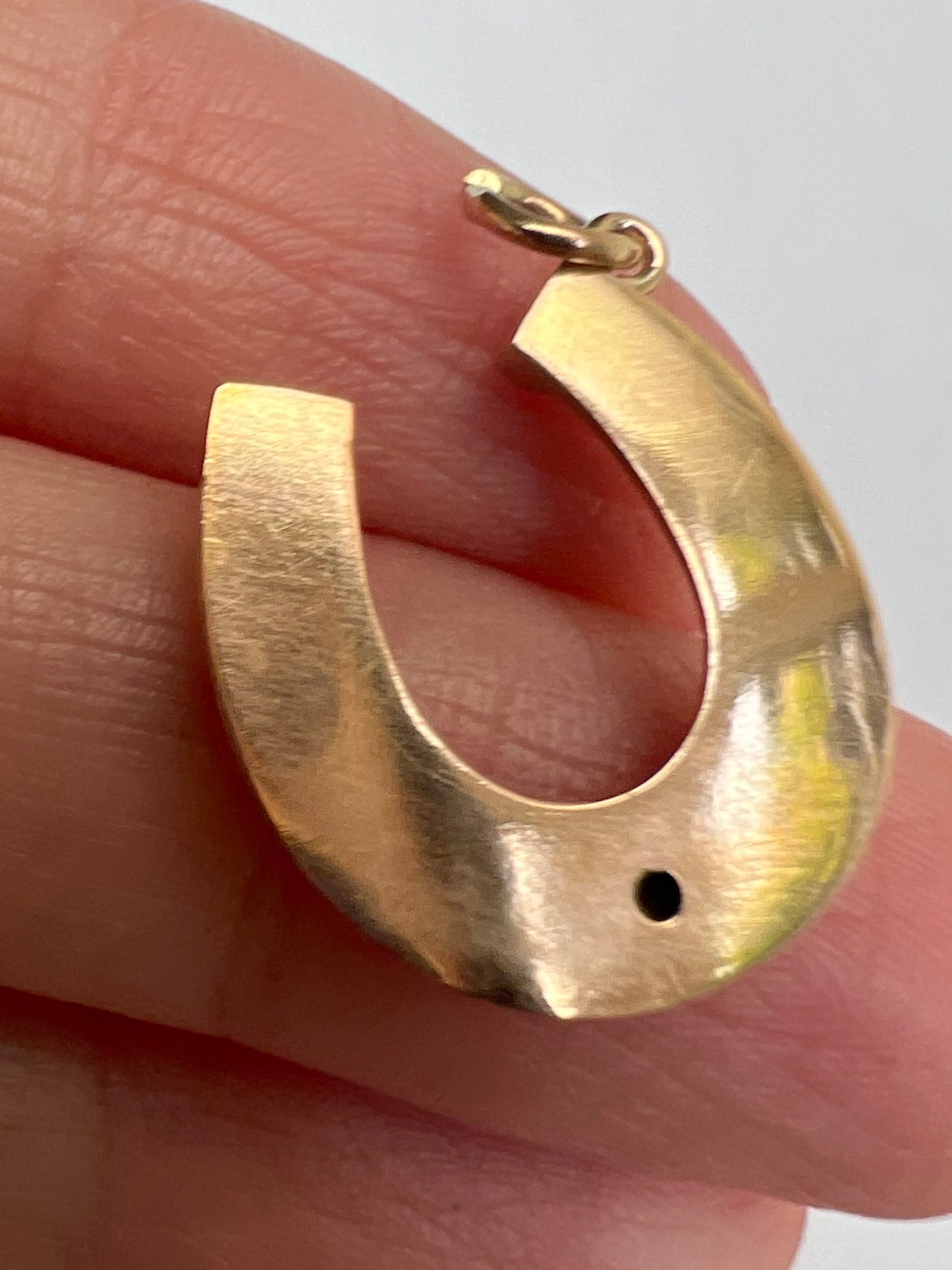 Lucky 15ct Gold Horseshoe Lucky Charm Pendant