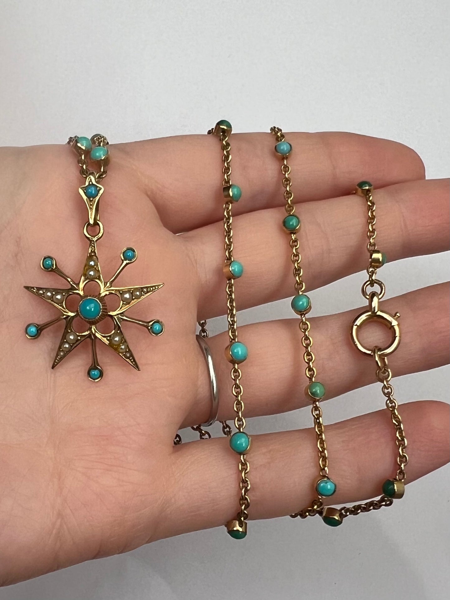 15ct Gold Fancy Turquoise Chain and Turquoise Pearl Star Pendant