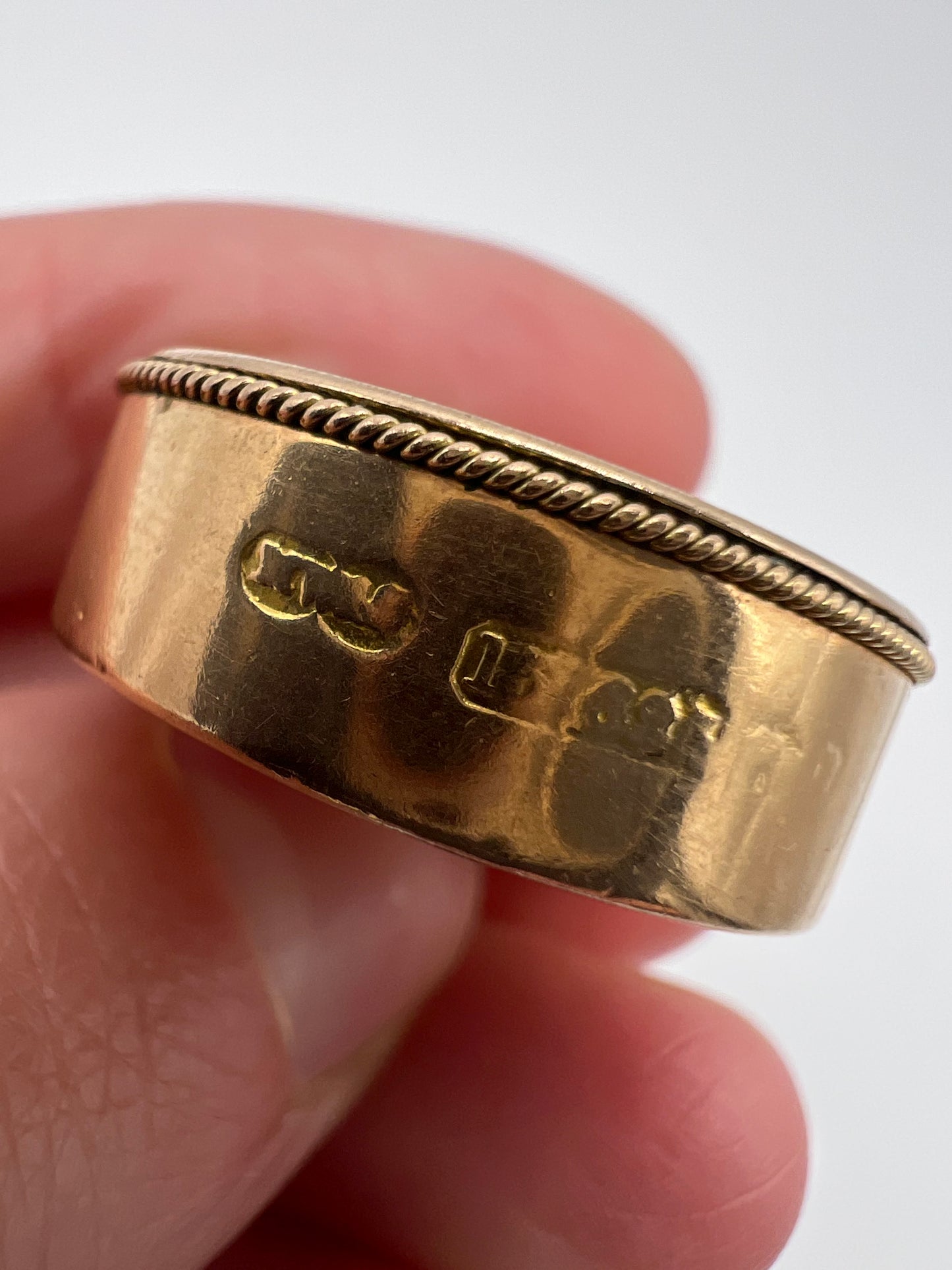 Vanishingly Rare! Loves Me, Loves Me Not 15ct Gold Moving Charm Fob