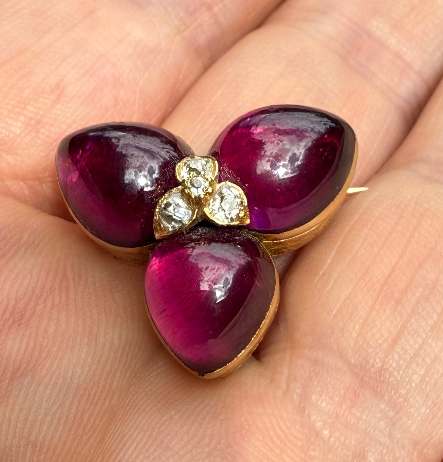 Almandine Garnet Diamond Gold Trefoil Brooch