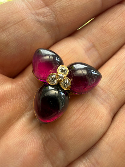 Almandine Garnet Diamond Gold Trefoil Brooch