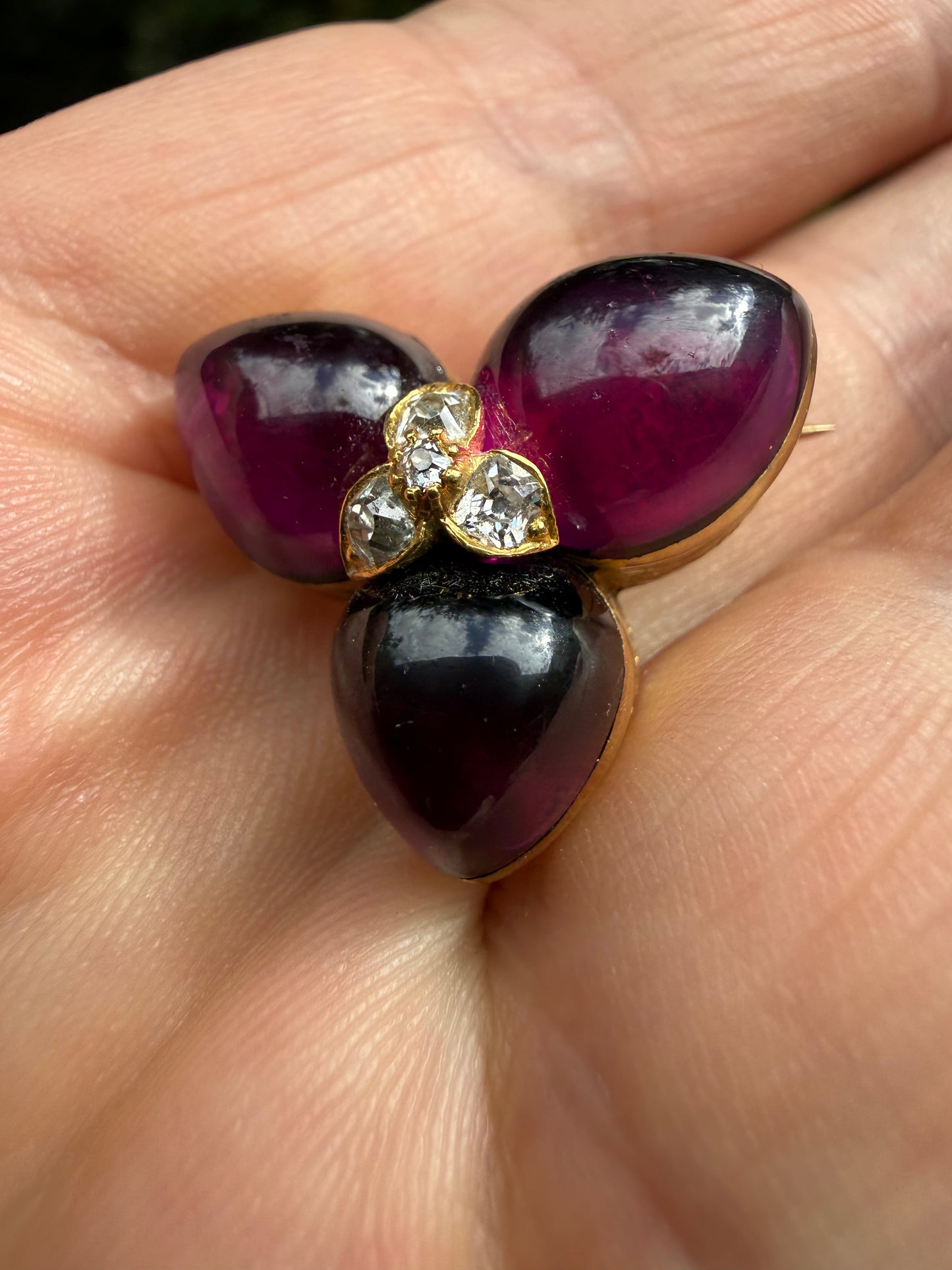 Almandine Garnet Diamond Gold Trefoil Brooch