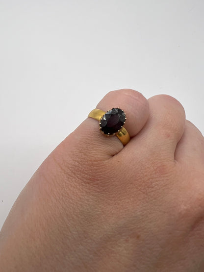 Very Unusual Hallmarked 22k Carat Gold Oval Garnet Antique Ring