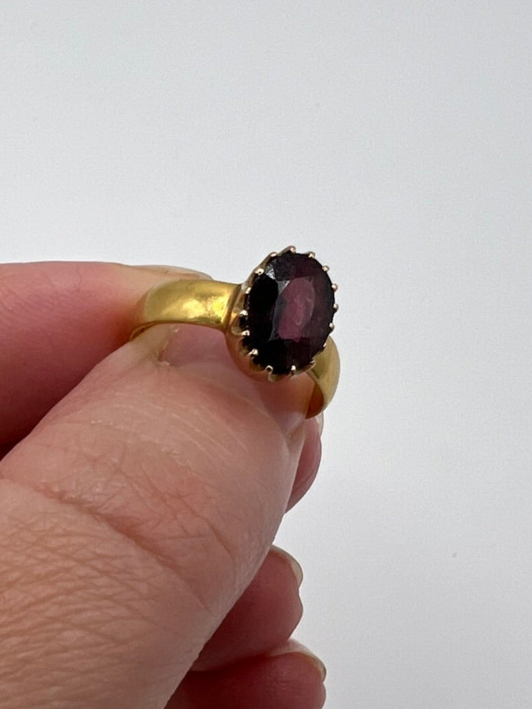 Very Unusual Hallmarked 22k Carat Gold Oval Garnet Antique Ring
