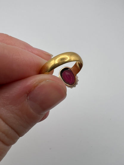 Very Unusual Hallmarked 22k Carat Gold Oval Garnet Antique Ring