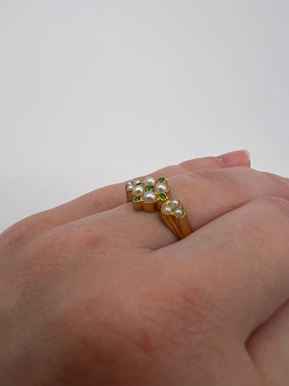 Rare Demantoid Green Garnet Pearl Antique Ring in 18ct Yellow Gold