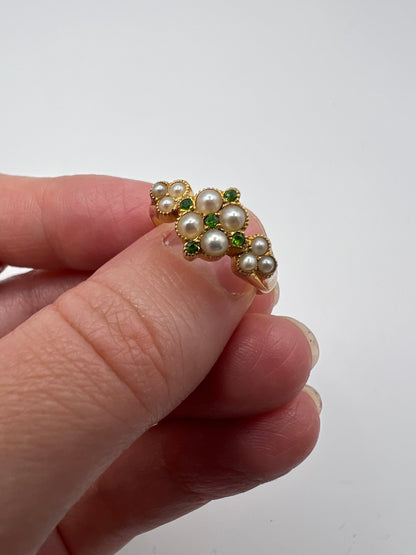 Rare Demantoid Green Garnet Pearl Antique Ring in 18ct Yellow Gold