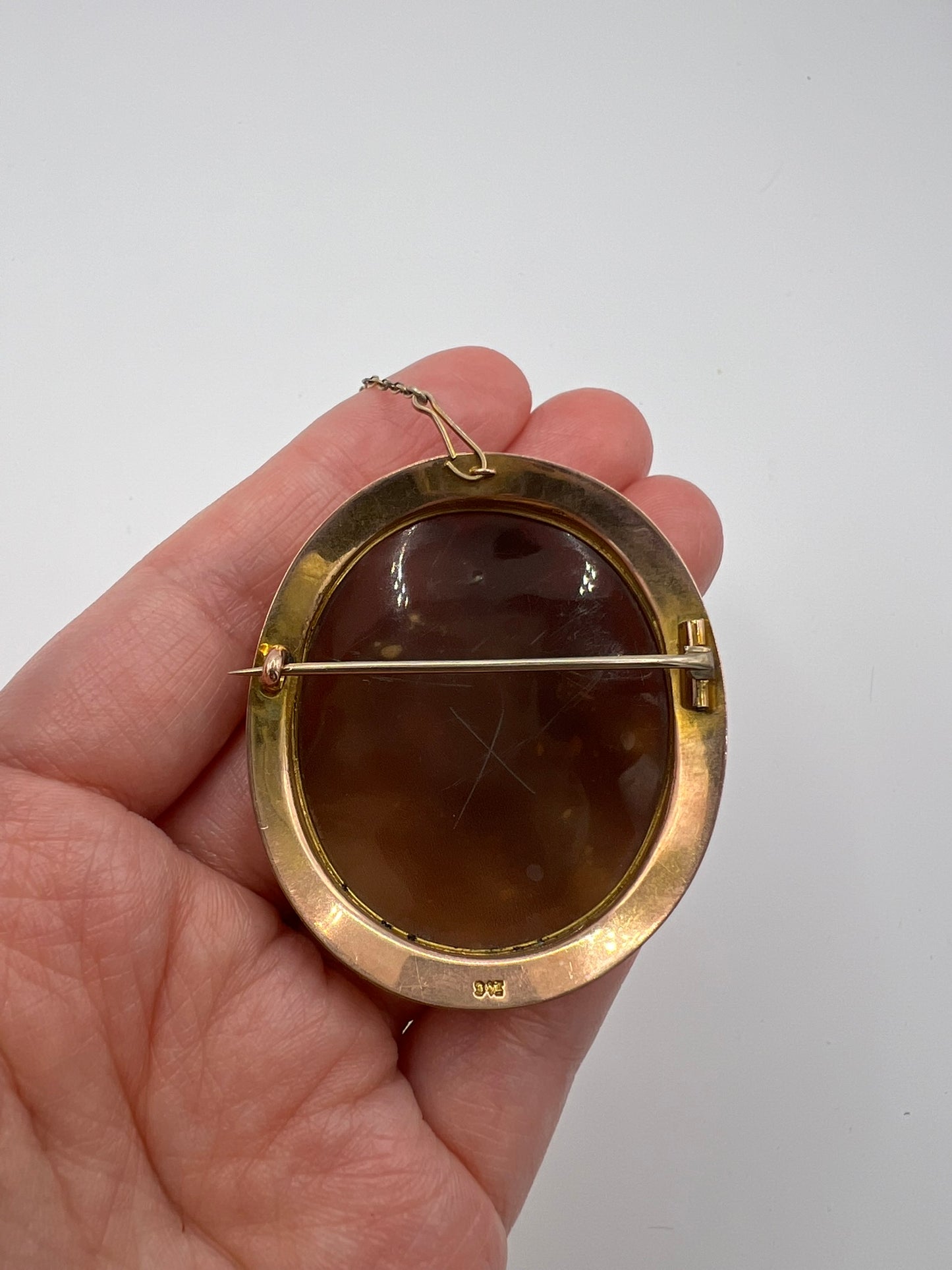 Fabulous Quality Victorian Large Cameo Brooch Pin With 9ct Carat Gold Frame